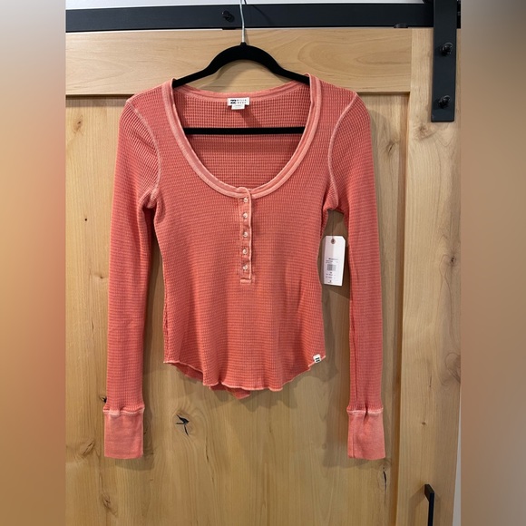 Billabong coral shirt - Picture 2 of 8